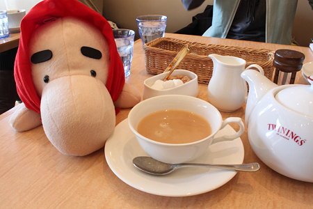 紅茶をどうぞ どせいさん border=