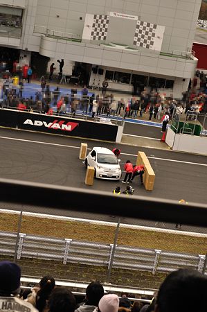 ドリフトパーキング選手権。