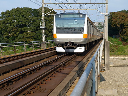 E233系中央線(浅川)