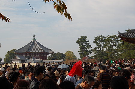 興福寺 仮金堂拝観行列