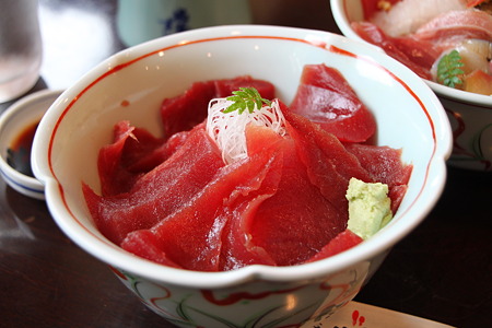 まぐろ丼