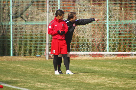 ペトロから細かい指示が出ます