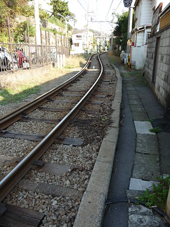091126-江ノ電 稲村ヶ崎 (7)