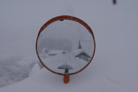 雪の鏡