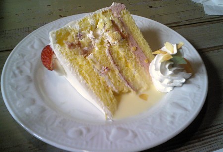 夢街道のドデカケーキ