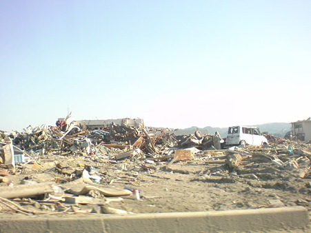 36.瓦礫の山3