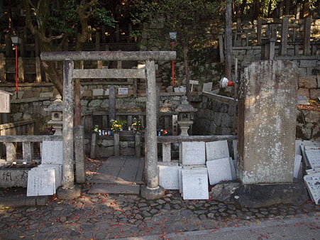 お墓